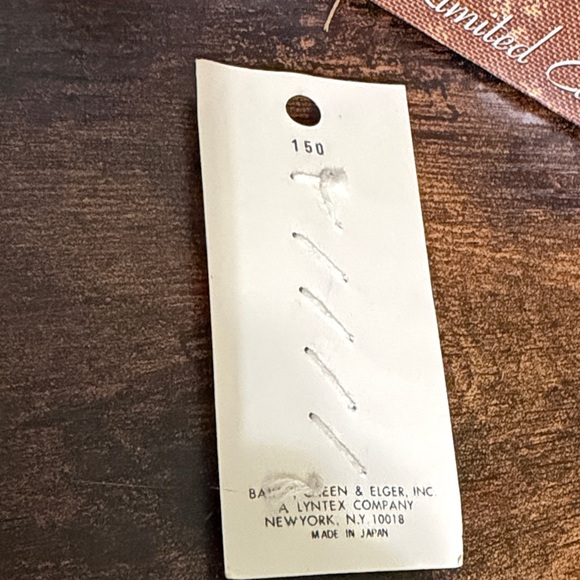 Thimbleberries Limited Edition Thread Collection 16 Spools - Picture 9 of 10